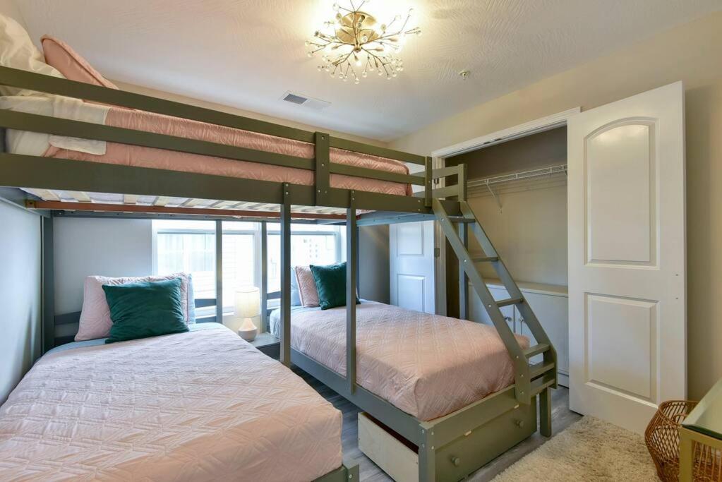 Branson'S Newest Gem: City View Condo,Patio & Pool Exterior photo